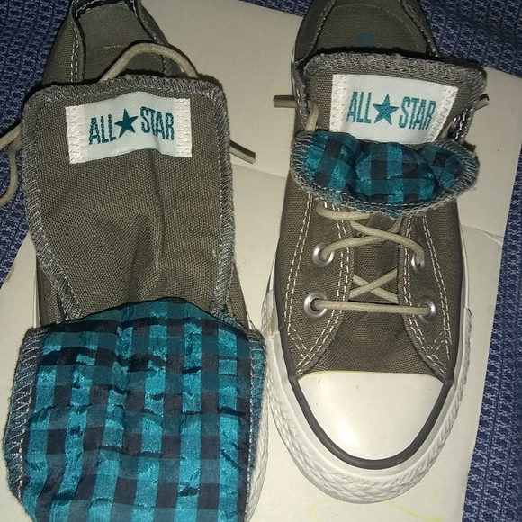 Converse - Picture 2 of 3